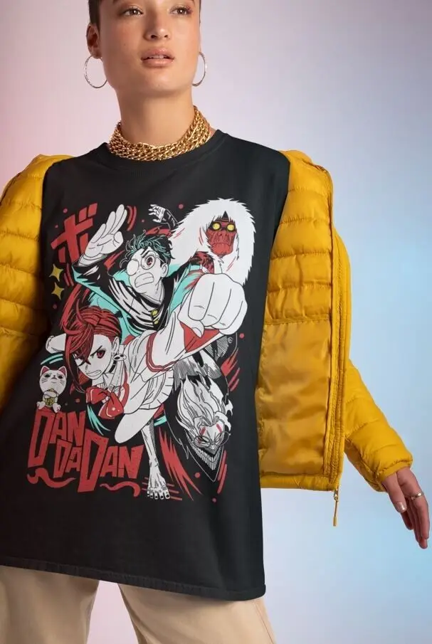 T-shirt Dandadan Okarun Momo