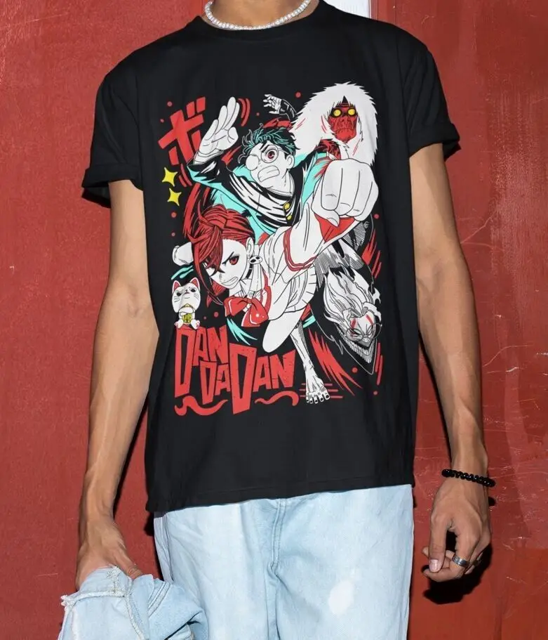 T-shirt Dandadan Okarun Momo